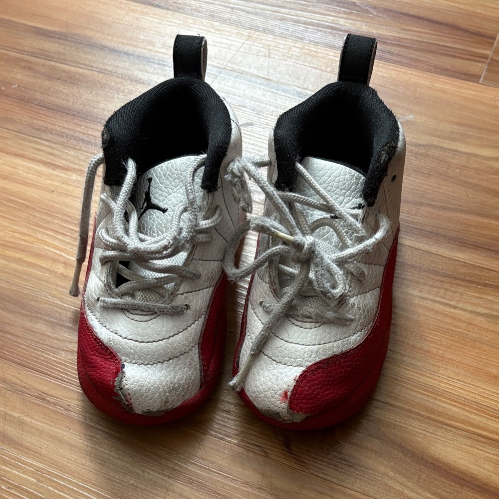 Air Jordan Retro 12 “Cherry”